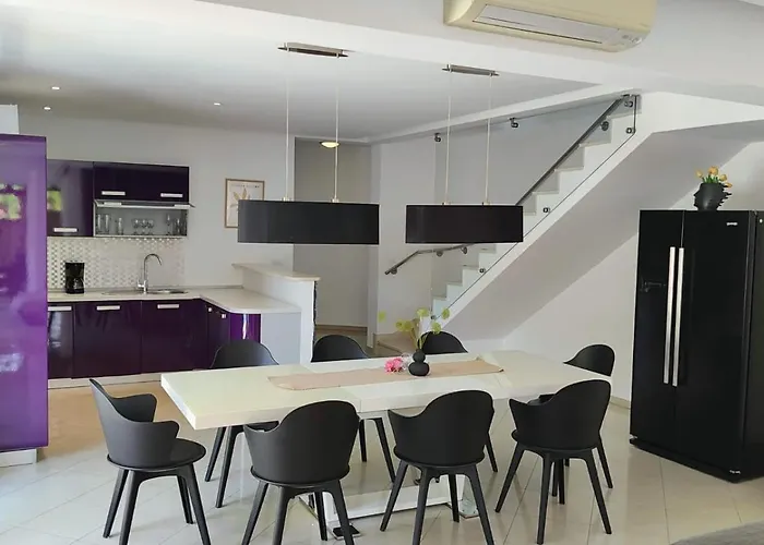 Villa Modern House Luna With Pool *